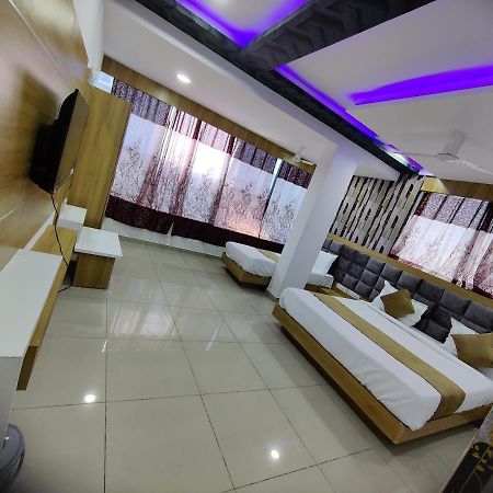 Hotel Rudra Palace Ānand Εξωτερικό φωτογραφία