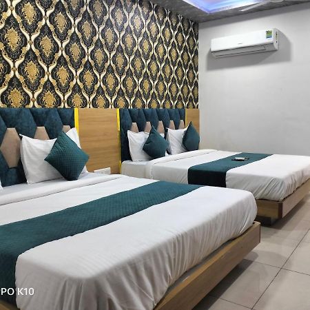 Hotel Rudra Palace Ānand Εξωτερικό φωτογραφία