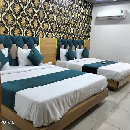 Hotel Rudra Palace Ānand Εξωτερικό φωτογραφία