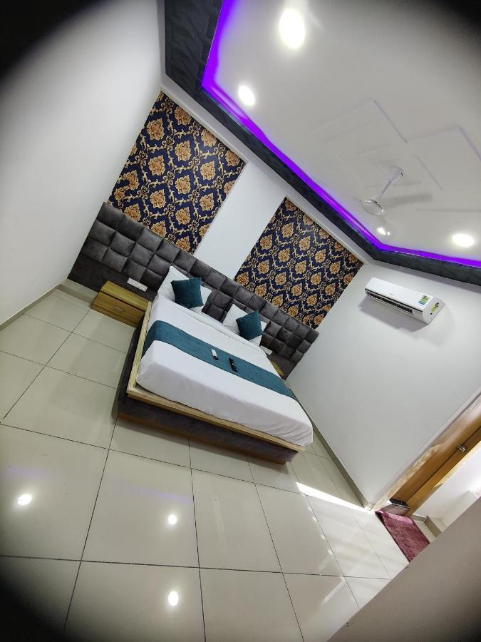 Hotel Rudra Palace Ānand Εξωτερικό φωτογραφία