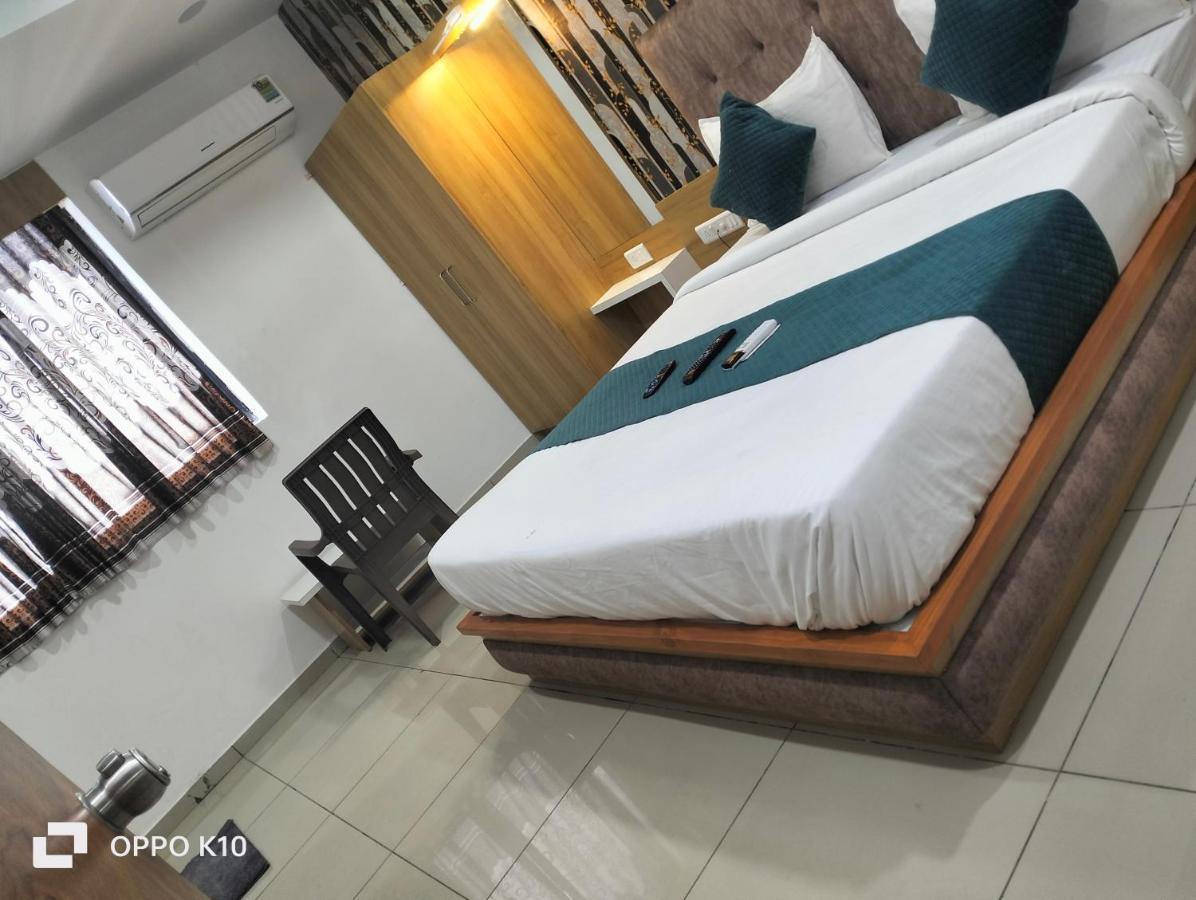 Hotel Rudra Palace Ānand Εξωτερικό φωτογραφία