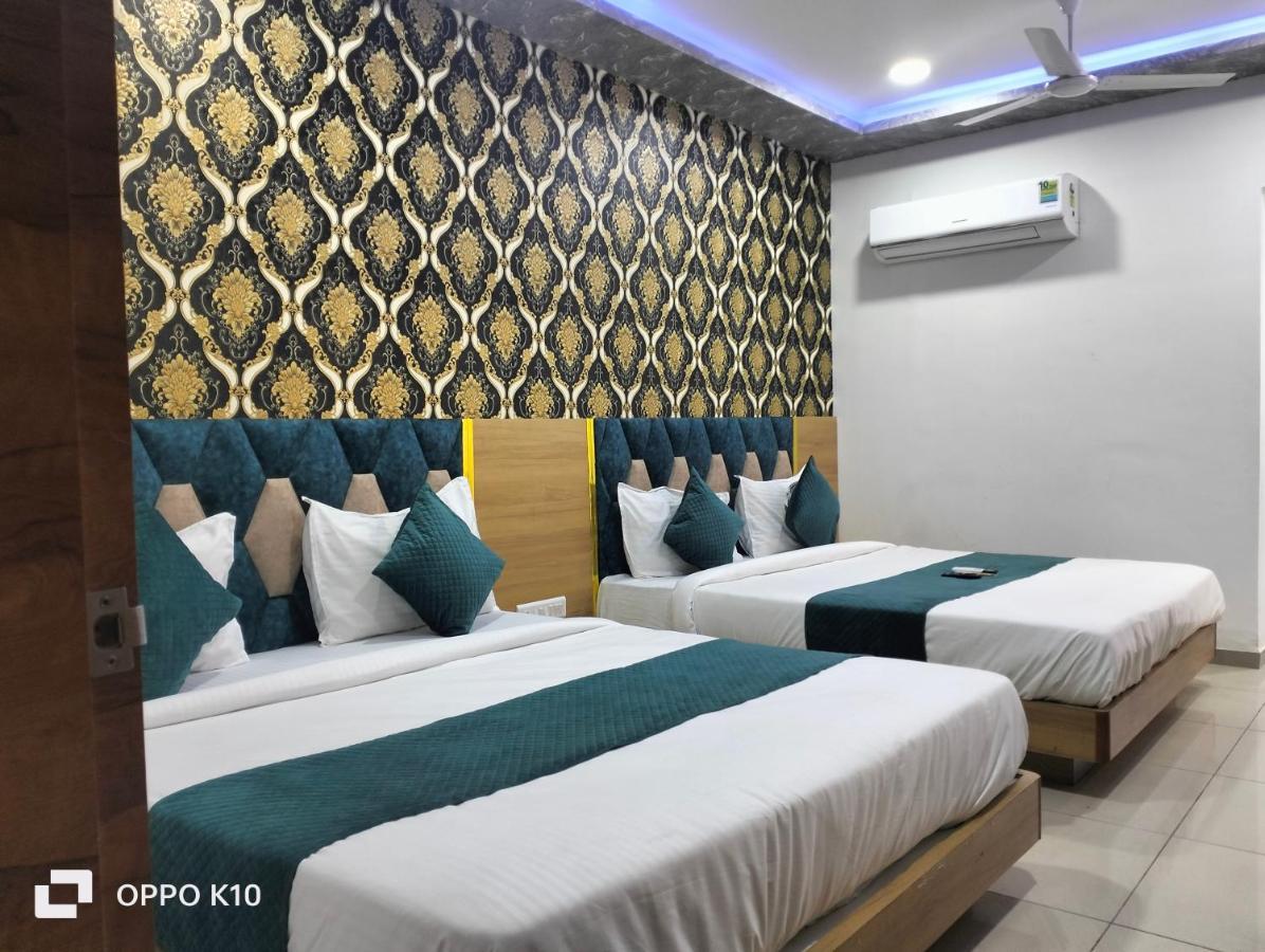 Hotel Rudra Palace Ānand Εξωτερικό φωτογραφία