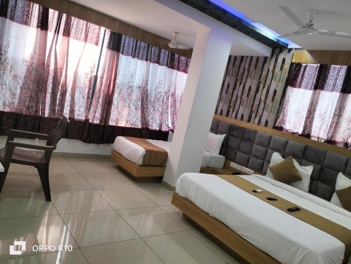 Hotel Rudra Palace Ānand Εξωτερικό φωτογραφία
